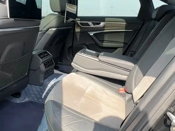 Audi A6L 2023