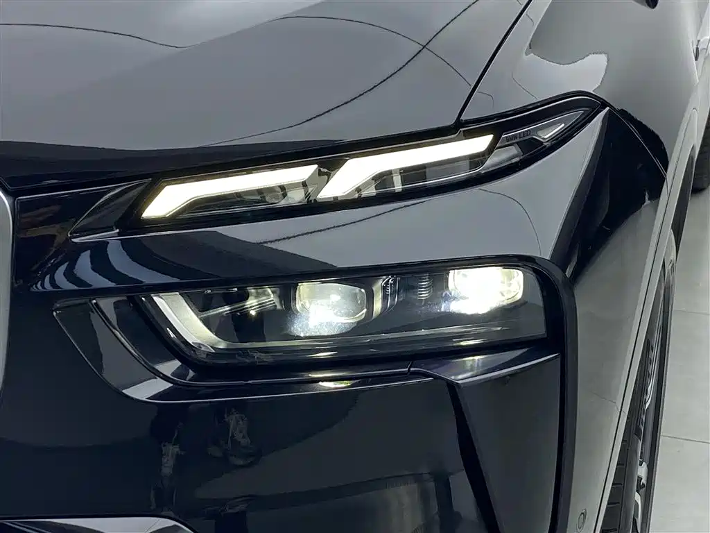 BMW X7 2023 — фото 35