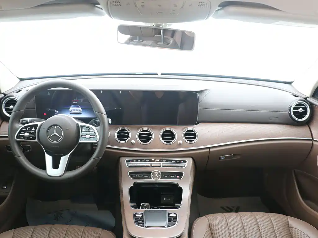 Mercedes-Benz E-Class 2020 — фото 9