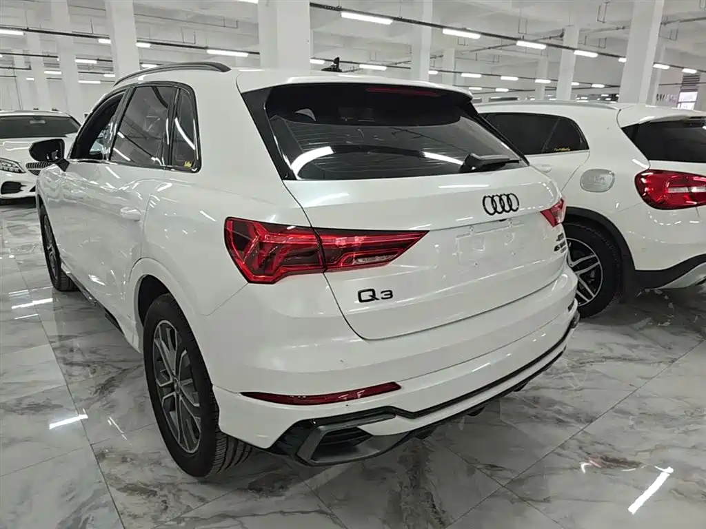 Audi Q3 2023 — фото 5