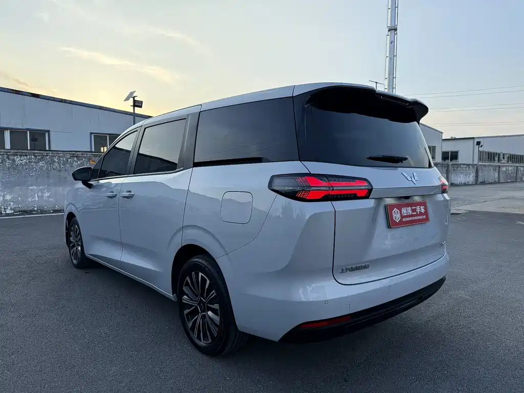 Wuling Starlight 730 New Energy 2025 — фото 4
