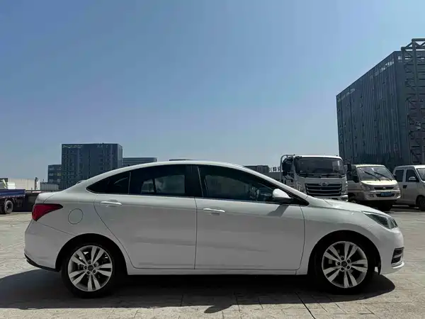 Chery Arrizo 5 2016