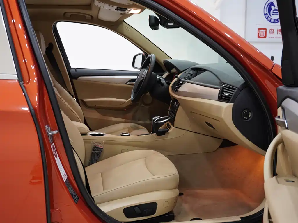 BMW X1 2014 — фото 10
