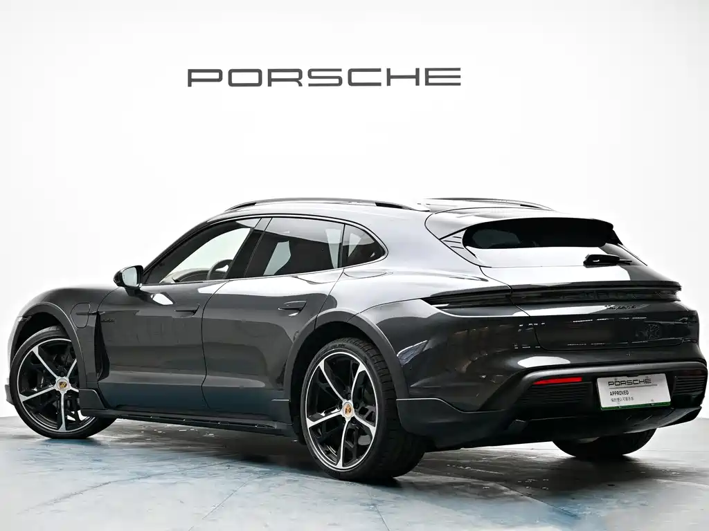 Porsche Taycan 2024 — фото 15