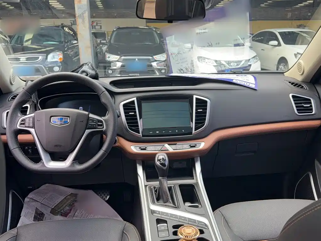 Geely Vision X6 2019 — фото 14
