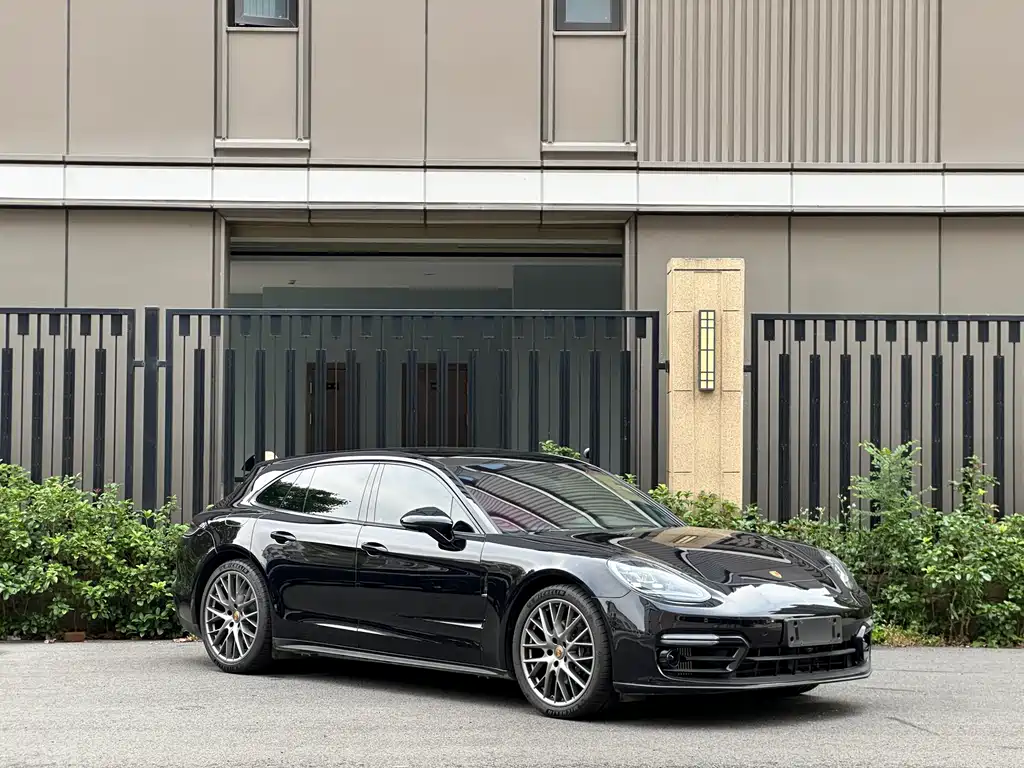 Porsche Panamera 2023 — фото 17