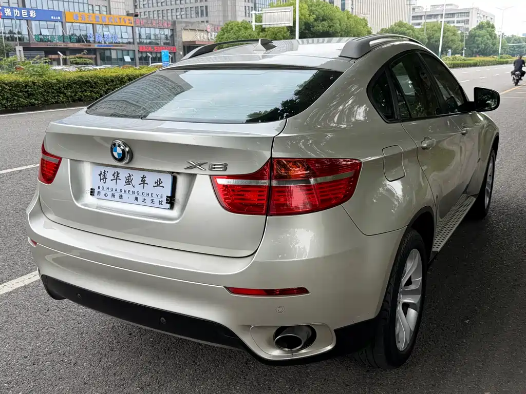 BMW X6 2011 — фото 10