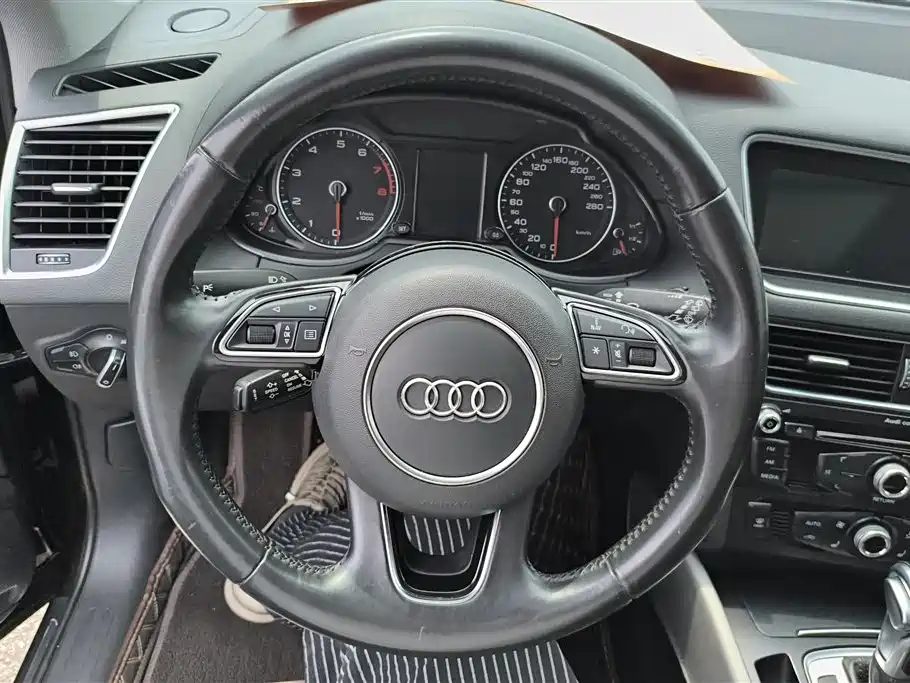 Audi Q5 2017 — фото 15