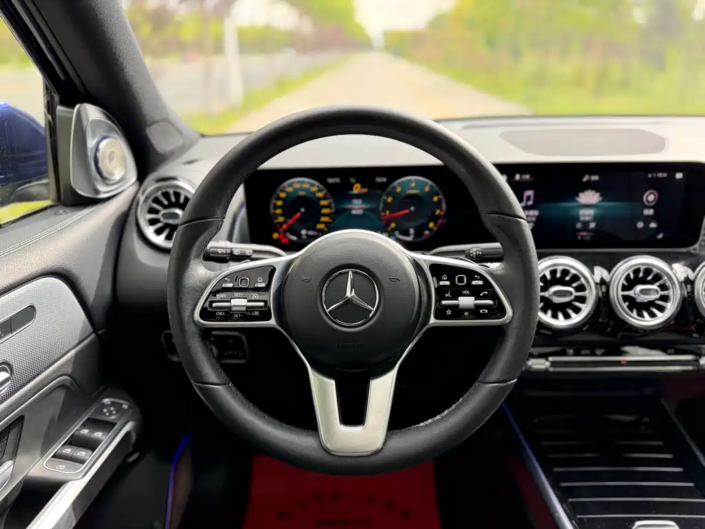 Mercedes-Benz GLB 2020 — фото 11