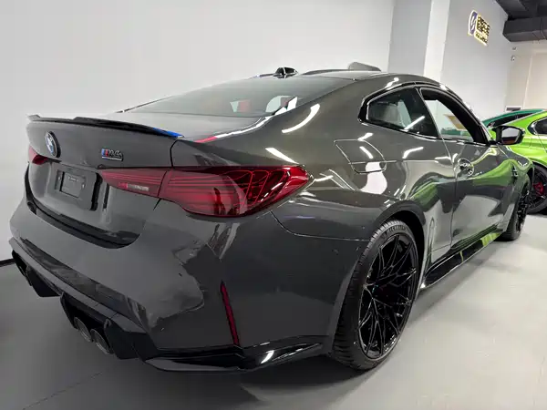 BMW M4 2024