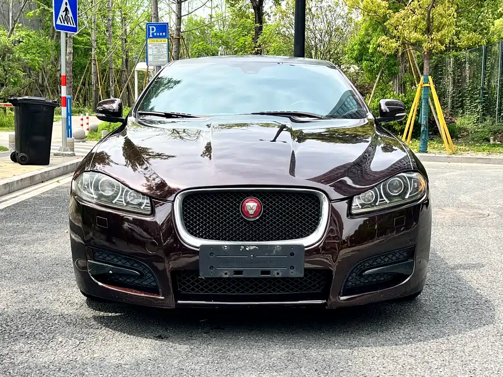 Jaguar XF 2015 — фото 2