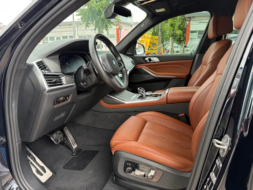 BMW X7 2022