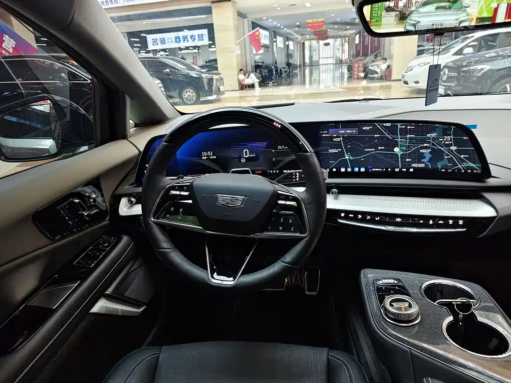 Cadillac IQ 2024 — фото 14