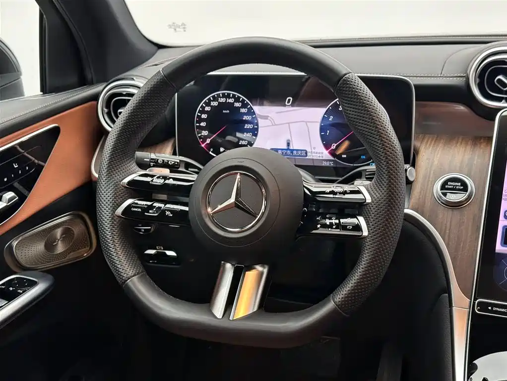 Mercedes-Benz GLC 2023 — фото 12