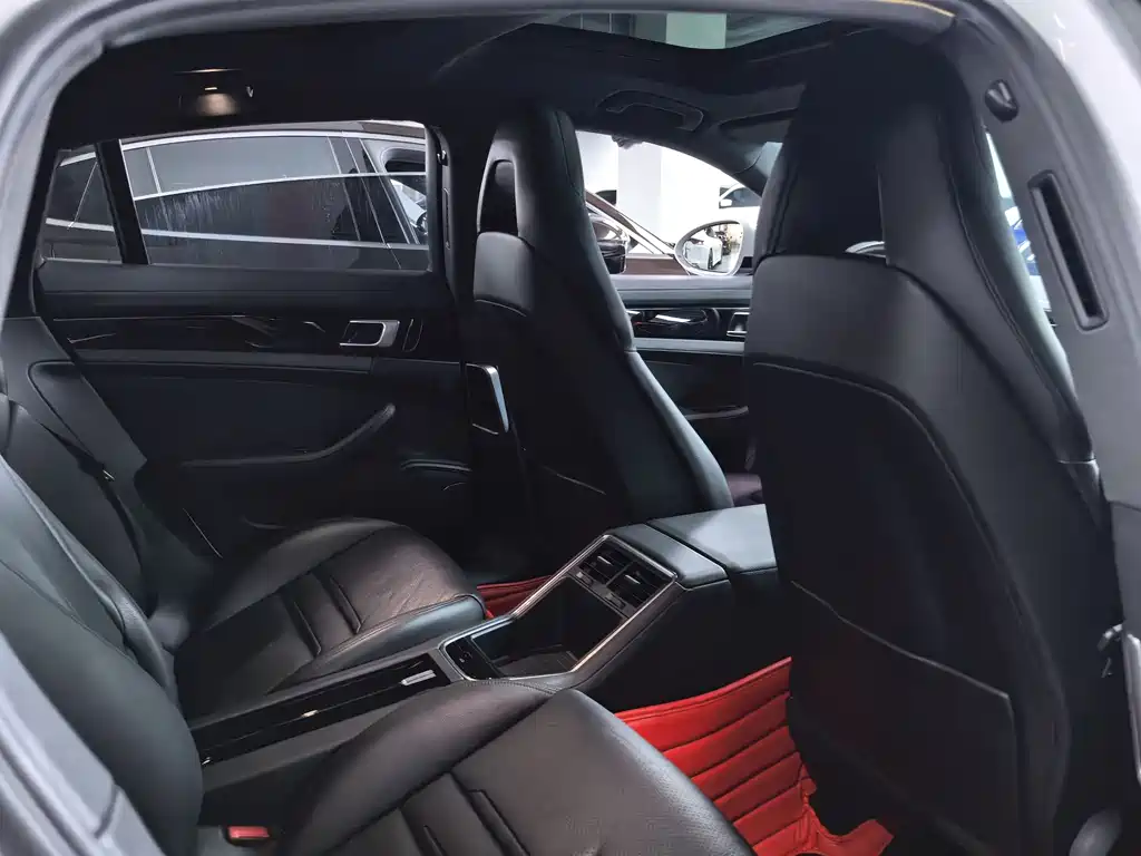 Porsche Panamera 2017 — фото 14