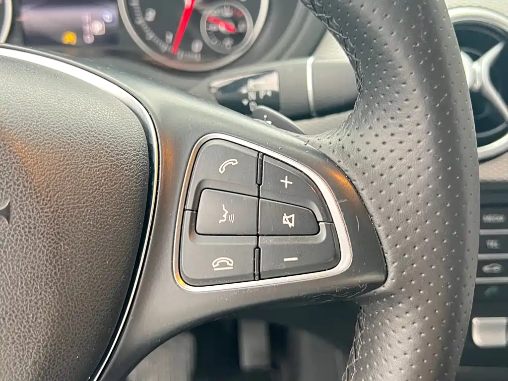 Mercedes-Benz B-Class 2018 — фото 23