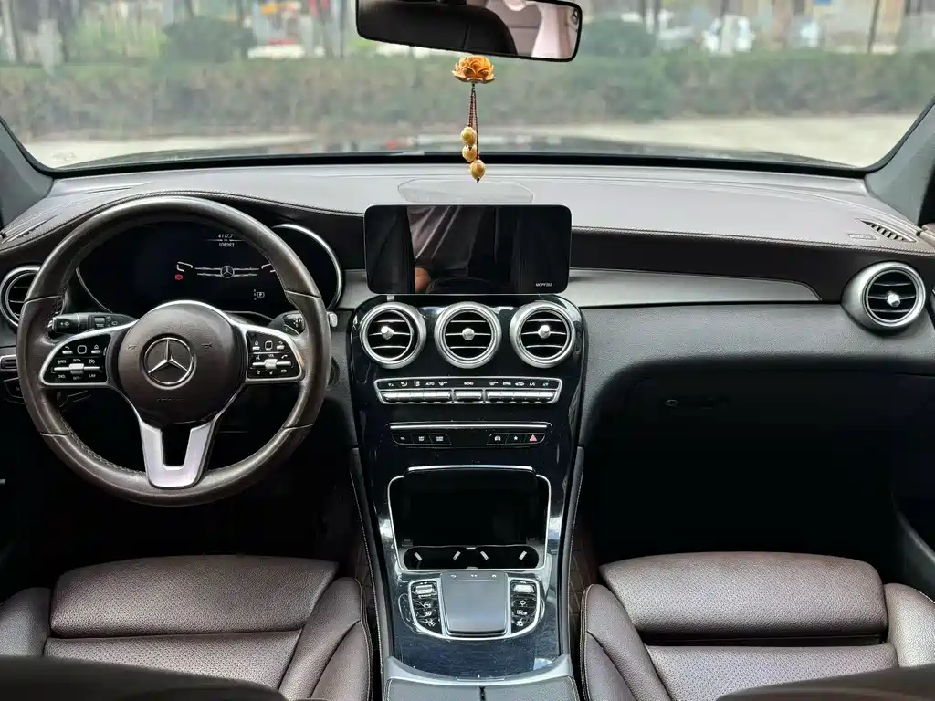 Mercedes-Benz GLC 2021