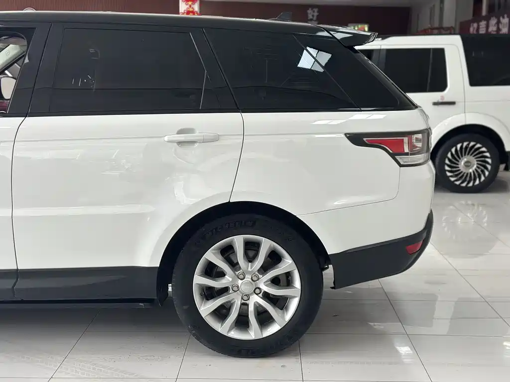 Land Rover Sport 2017 — фото 11