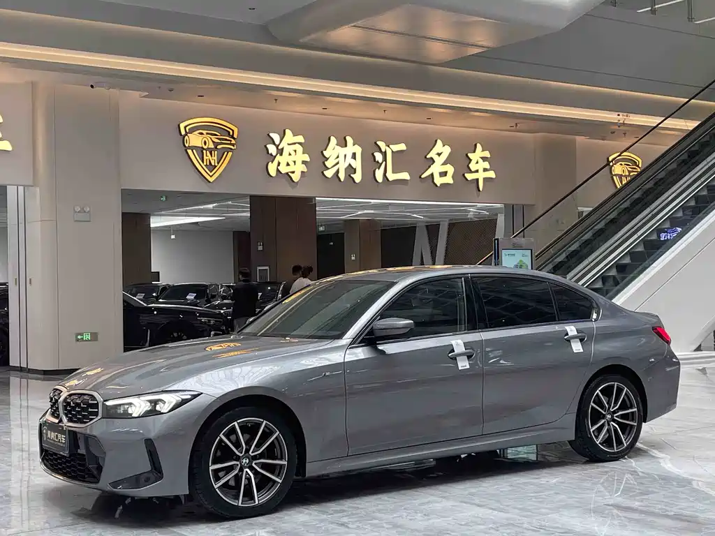 BMW 3 Series 2023 — фото 1