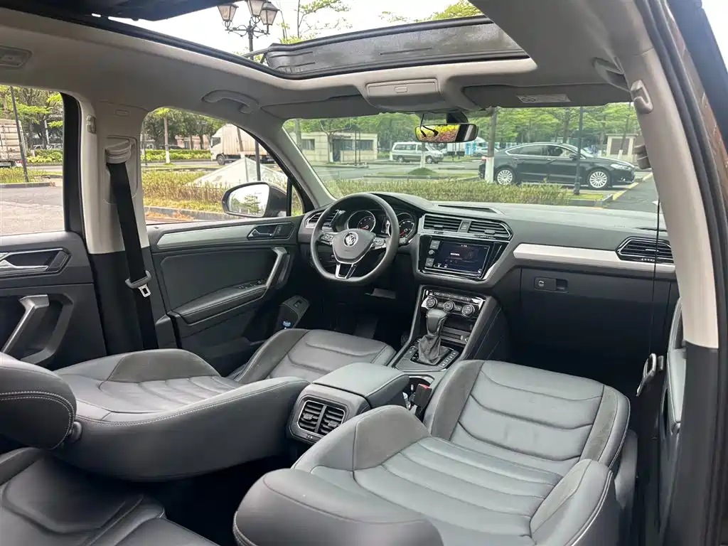Volkswagen Tiguan L 2019 — фото 9