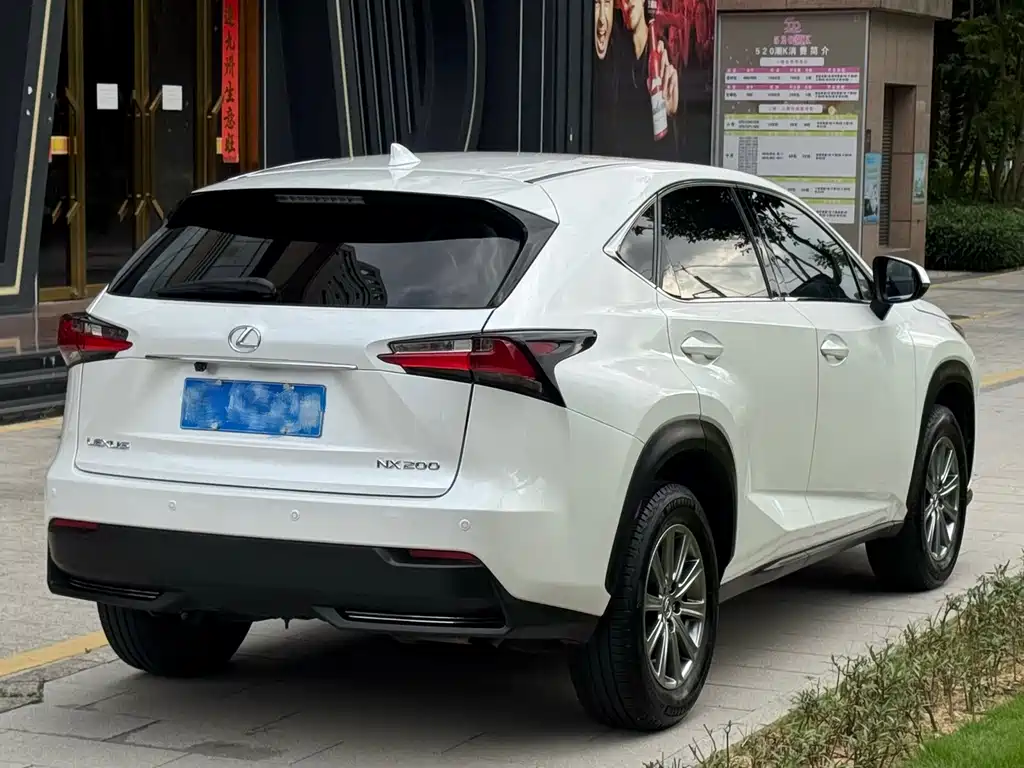 Lexus NX 2015 — фото 4