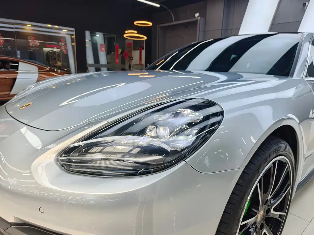 Porsche Panamera 2017 — фото 19