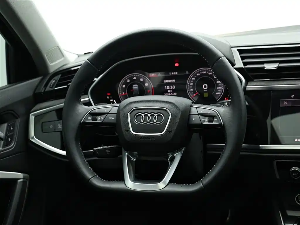 Audi Q3 2022 — фото 16
