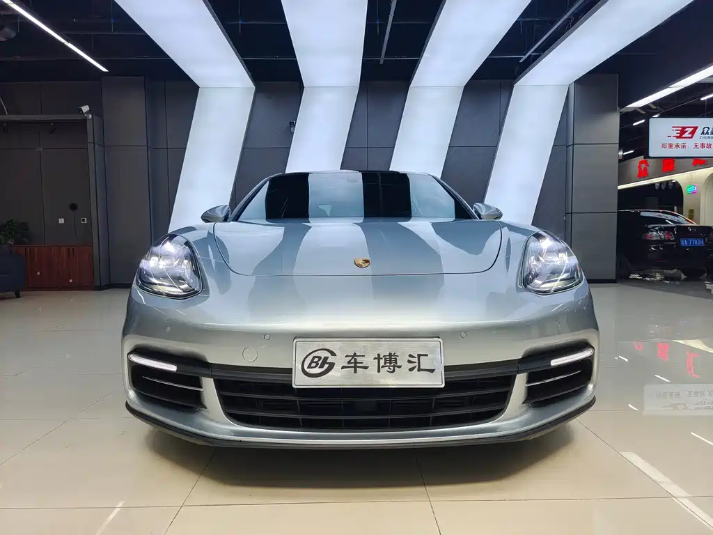 Porsche Panamera 2017 — фото 2