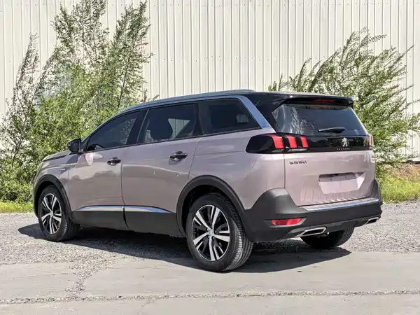 Peugeot 5008 2017
