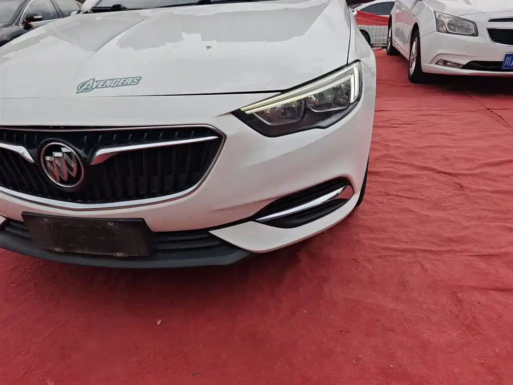 Buick Regal 2019 — фото 17