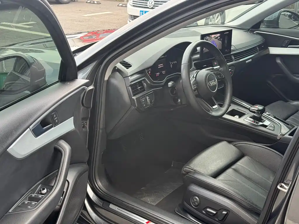 Audi A4L 2021