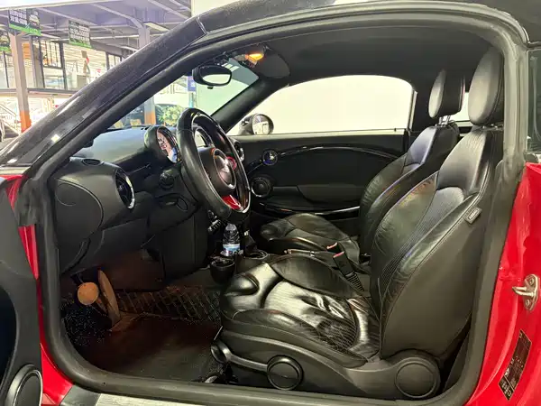 MINI COUPE 2012