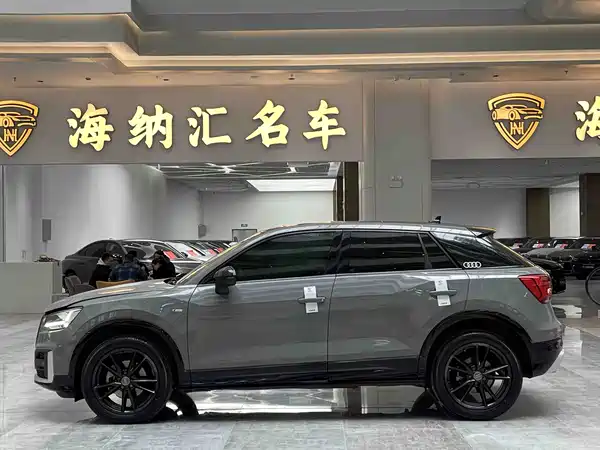 Audi Q2L 2021