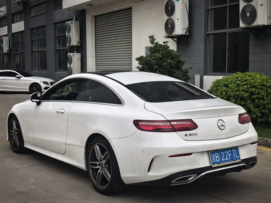 Mercedes-Benz E-Class 2018 — фото 10