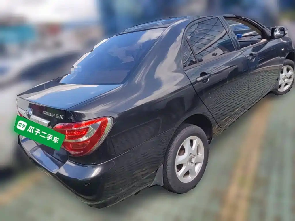 Toyota Corolla 2015 — фото 10