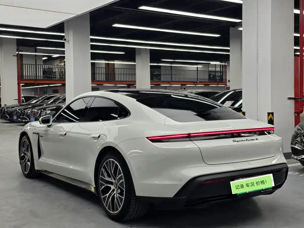 Porsche Taycan 2020