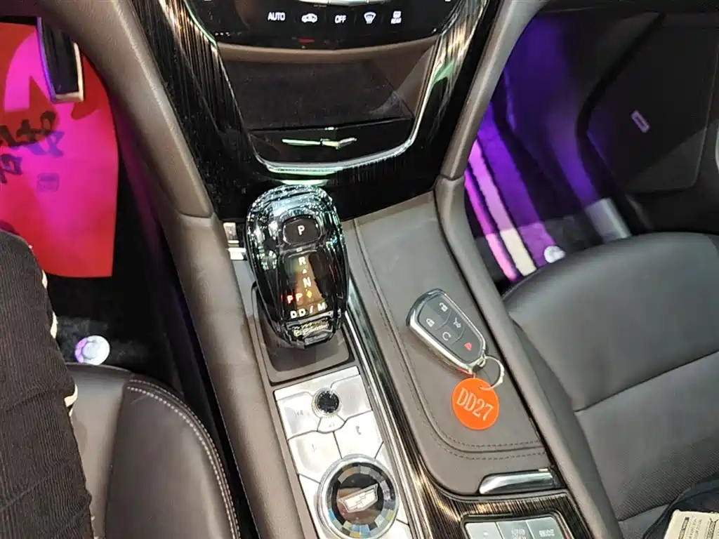 Cadillac XT6 2024 — фото 14
