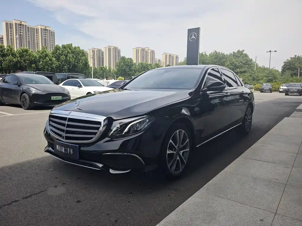 Mercedes-Benz E-Class 2019 — фото 1