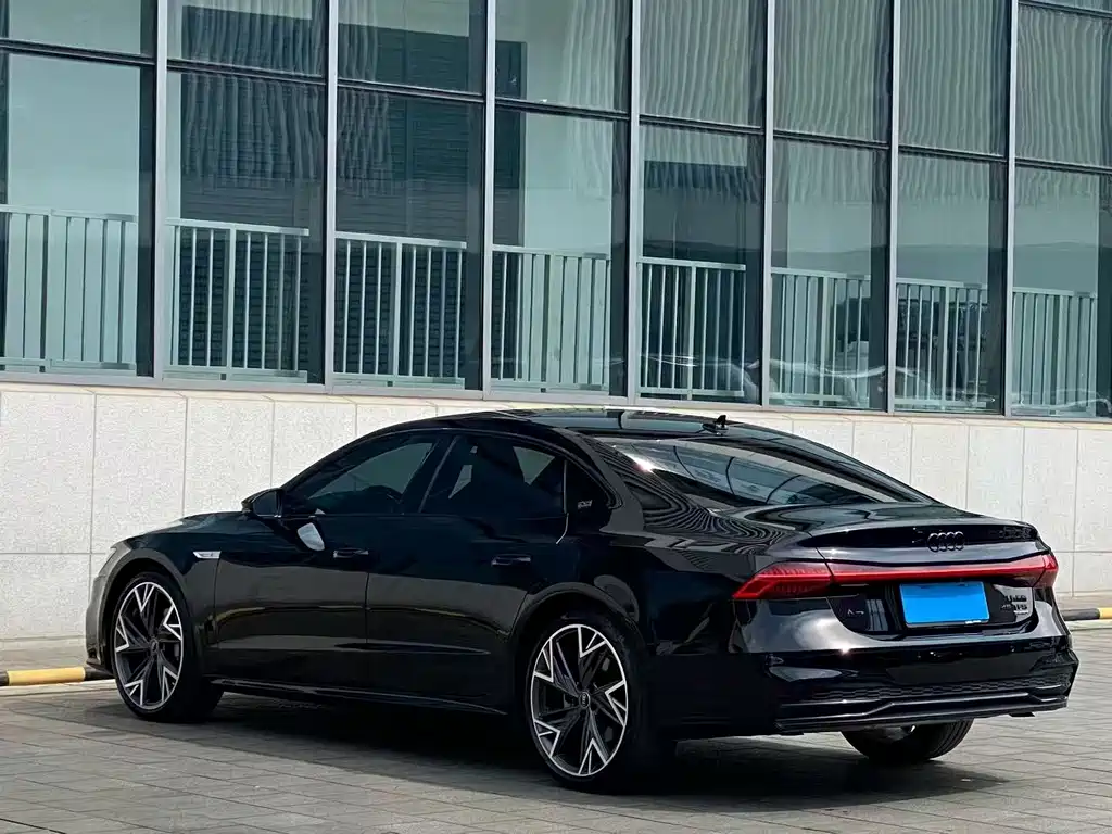 Audi A7L 2023 — фото 7