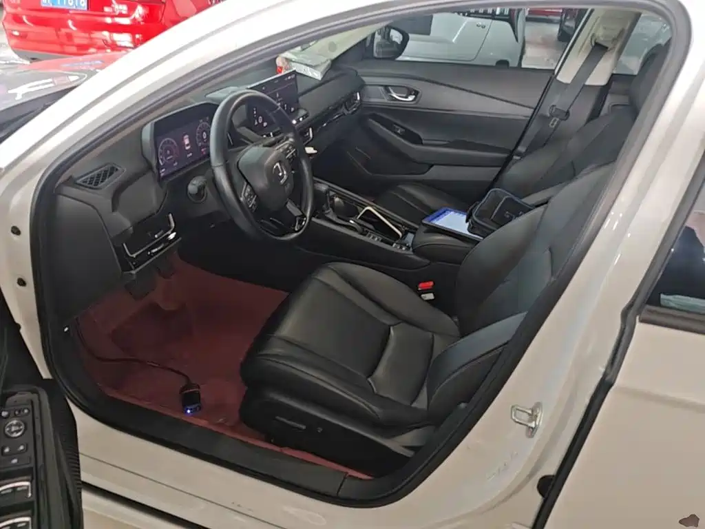 Honda Inspire 2023 — фото 15