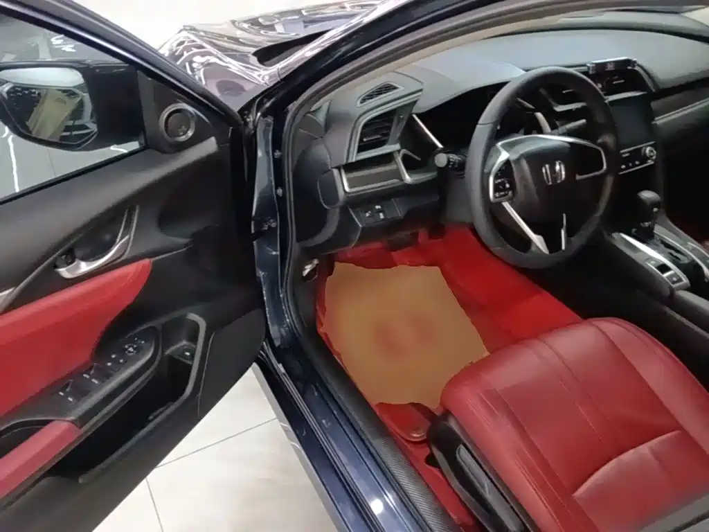 Honda Civic 2021 — фото 16