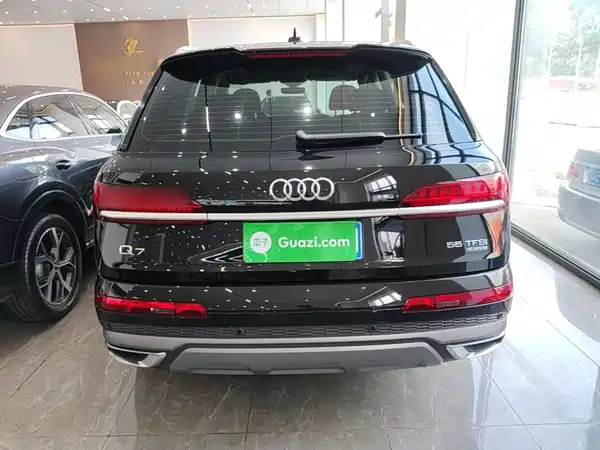 Audi Q7 2024