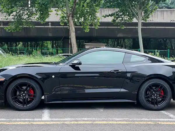Ford Mustang 2020