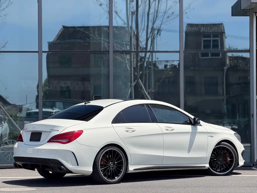 Mercedes-Benz CLA AMG 2015 — фото 5