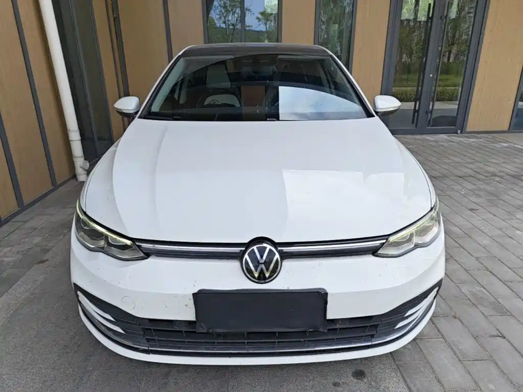Volkswagen Golf 2021