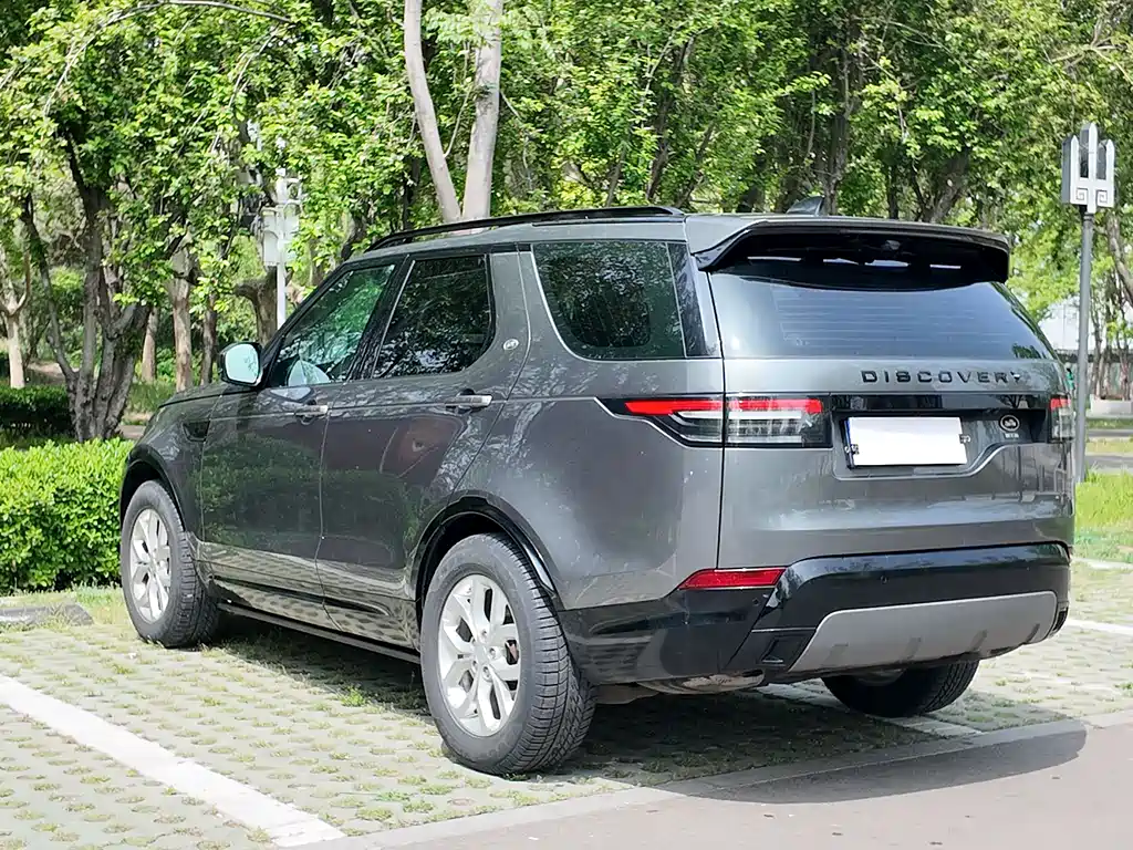 Land Rover Discovery 2018 — фото 15
