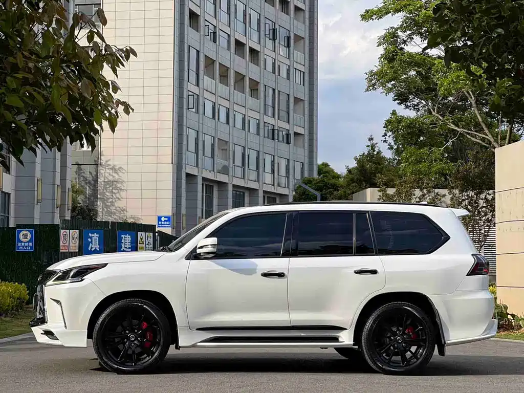 Lexus LX 2016 — фото 4