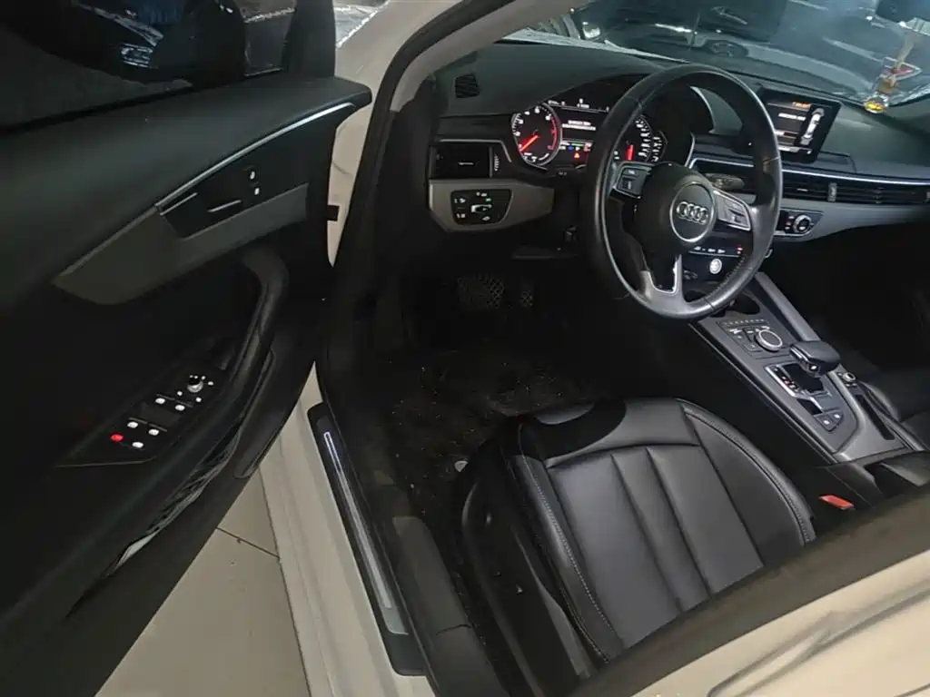 Audi A4L 2018 — фото 16