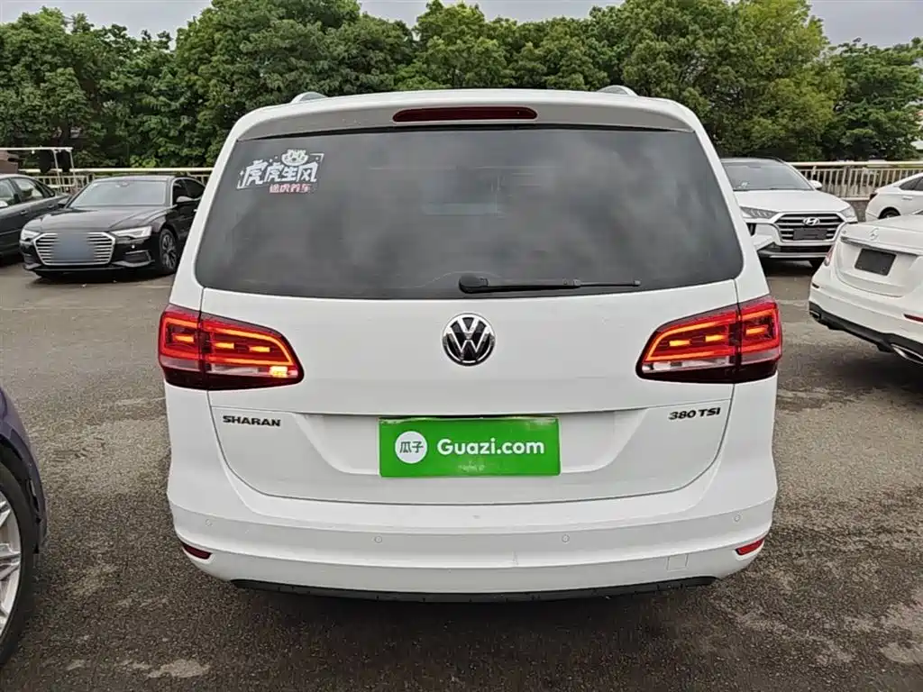 Volkswagen Sharan 2017 — фото 6