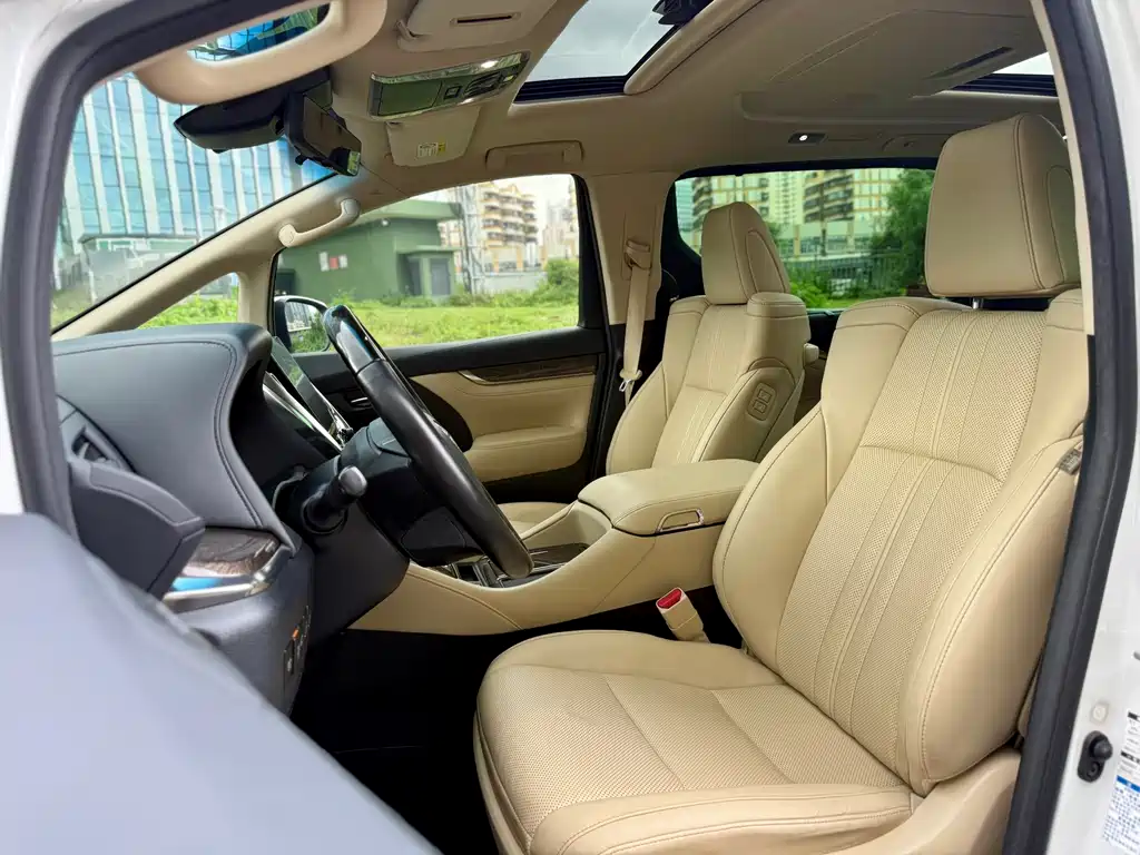 Toyota Alphard 2021 — фото 12